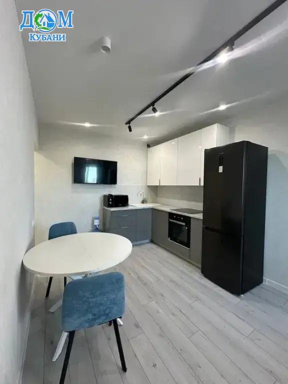 Квартира на длительный срок 45.9 м²,