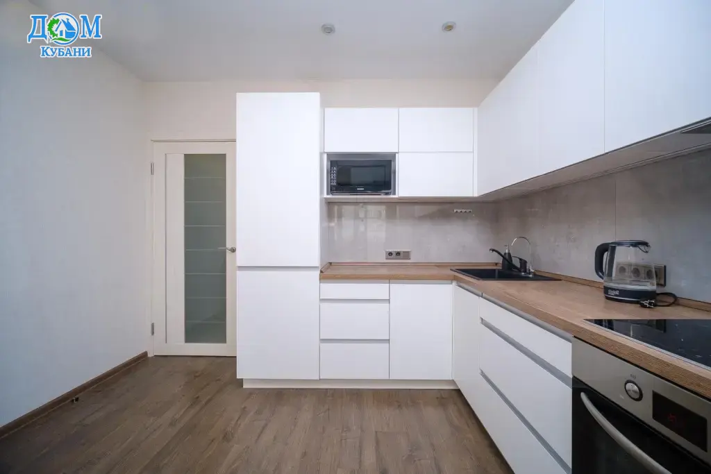 Квартира на длительный срок 61 м²,