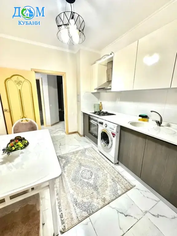 Квартира на длительный срок 63.6 м²,