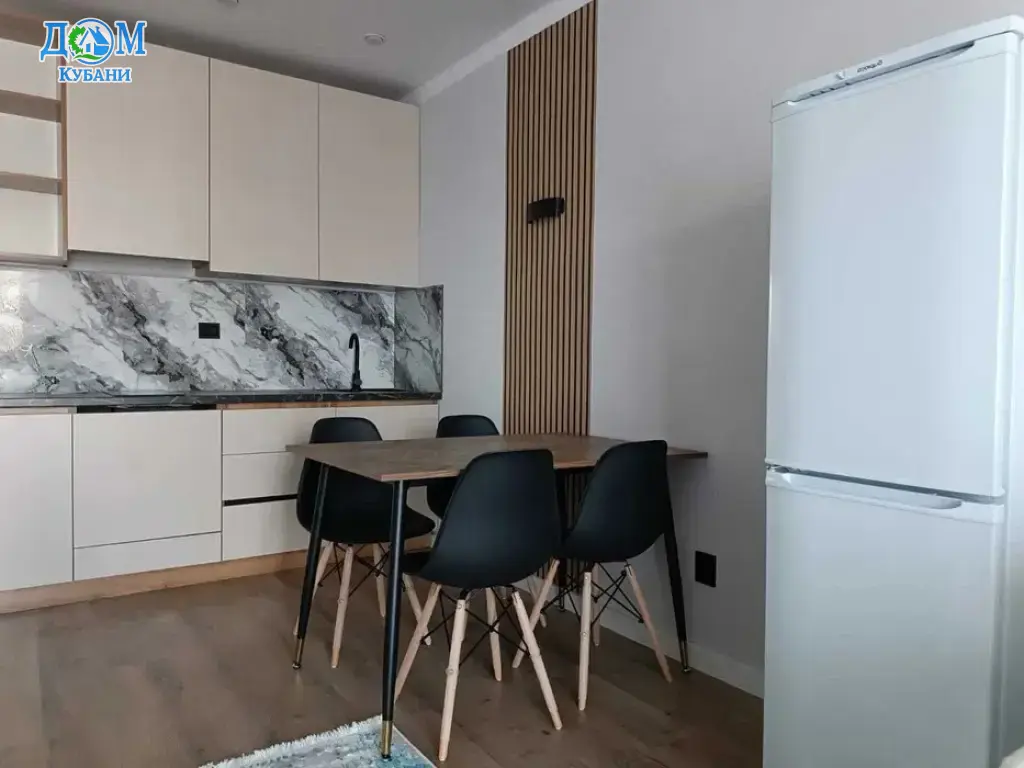 Квартира на длительный срок 39.9 м²,