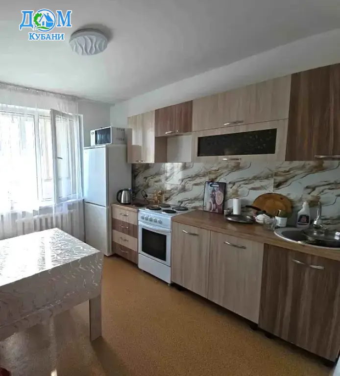 Квартира на длительный срок 63.2 м²,