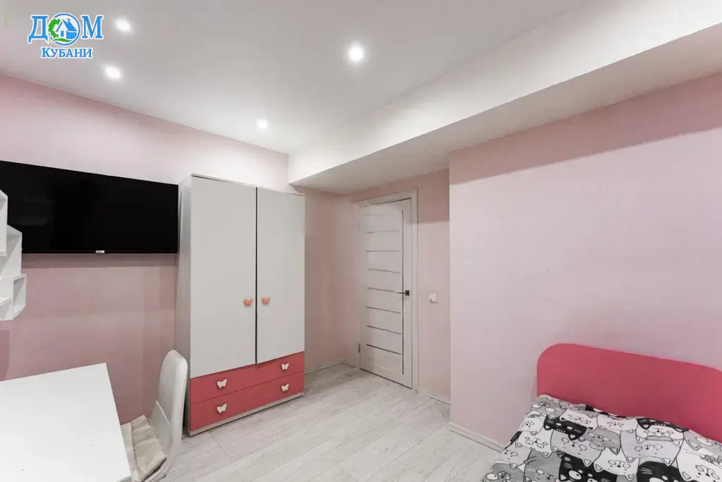 Квартира на длительный срок 76.1 м²,