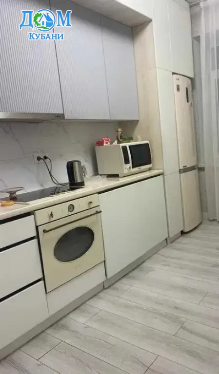 Квартира на длительный срок 77.3 м²,