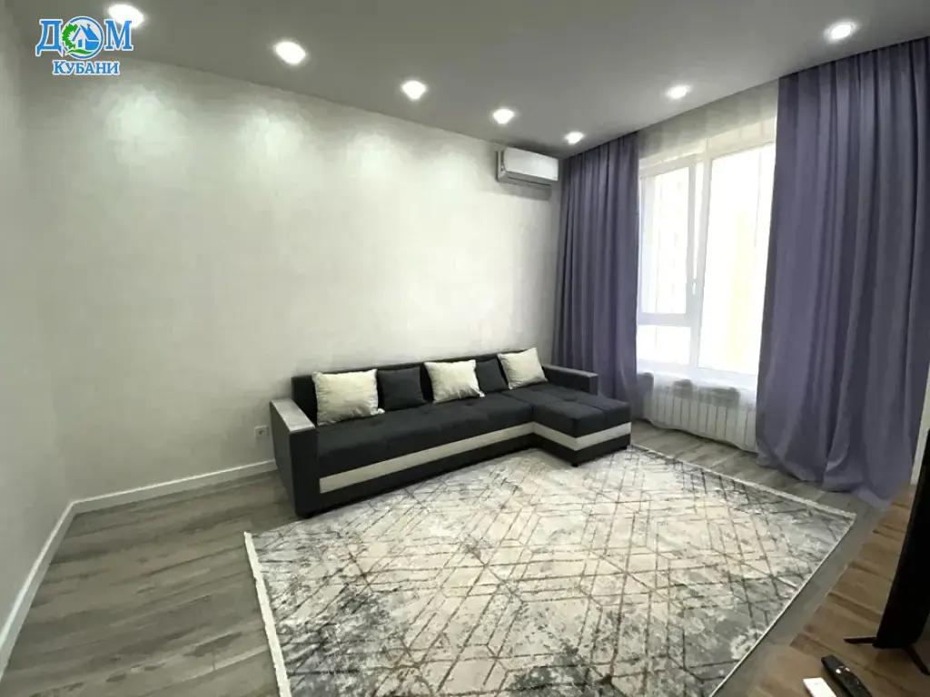 Квартира на длительный срок 59.8 м²,