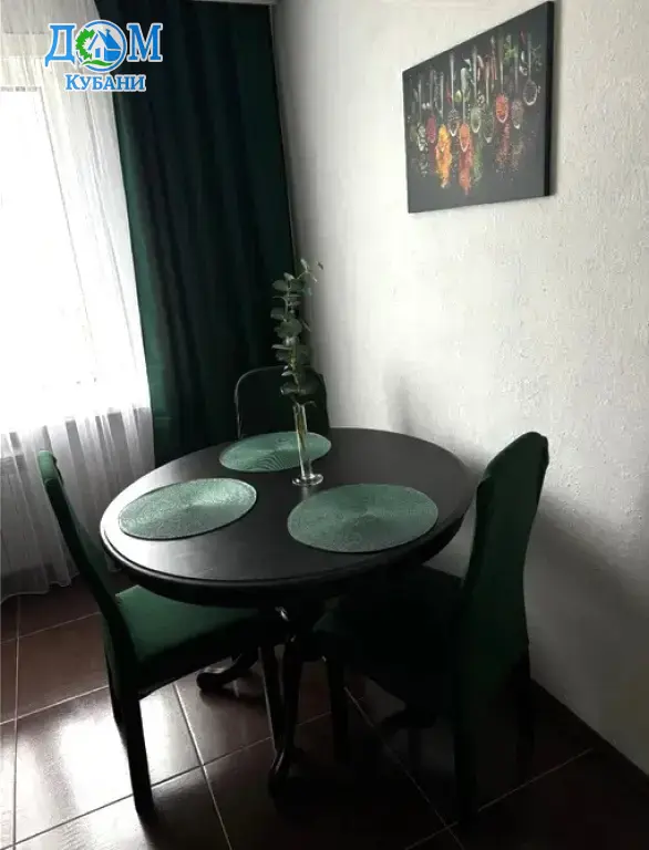 Квартира на длительный срок 75.6 м²,