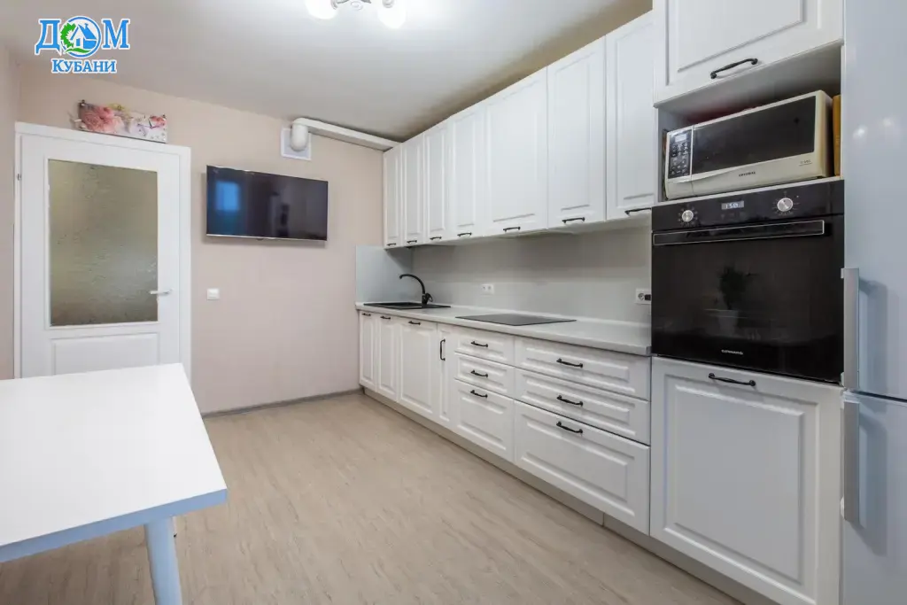 Квартира на длительный срок 61.1 м²,